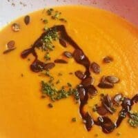 Kürbissuppe Gelb Teller Demo